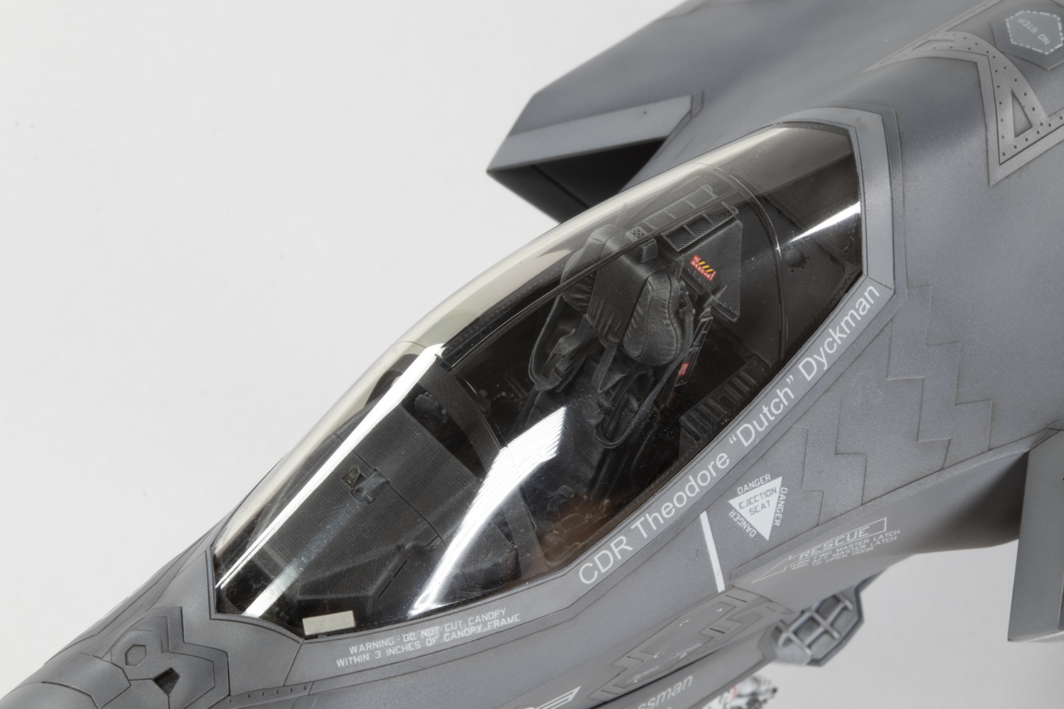 Tamiya 1/48 Lockheed F-35C Lightning II | Jon's Models